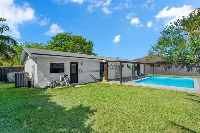 8824 SW 197th Terrace, Cutler Bay, FL 33157