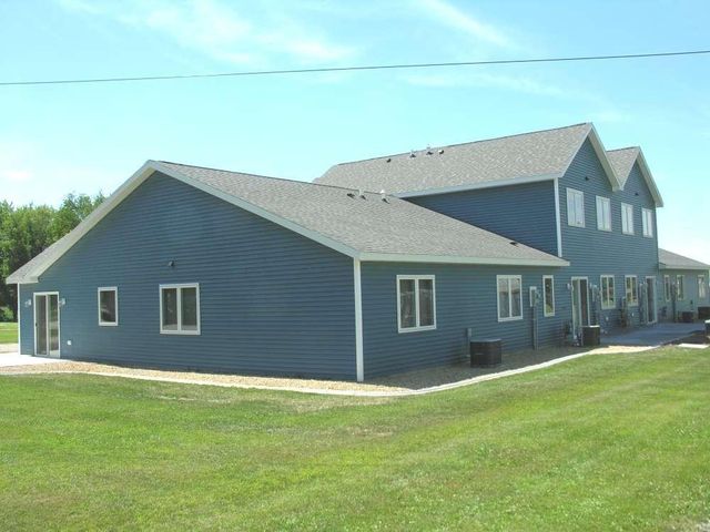 207 S 1st Street, Osage, IA 50461