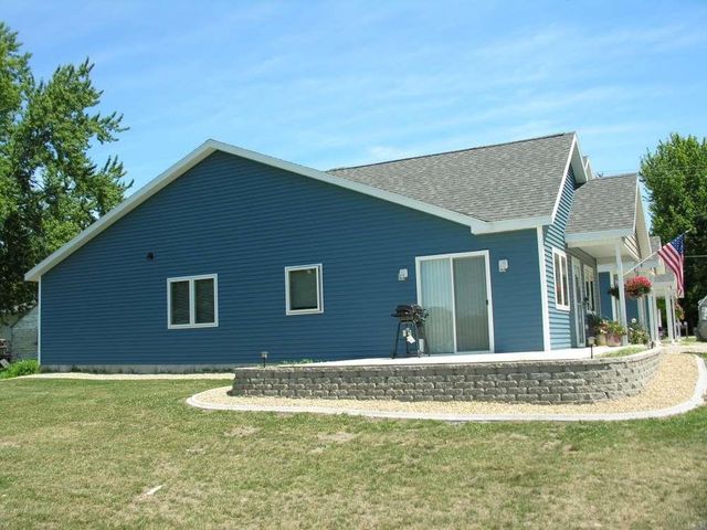 207 S 1st Street, Osage, IA 50461