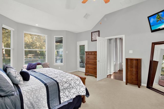 33402 Hillside Drive, Pinehurst, TX 77362