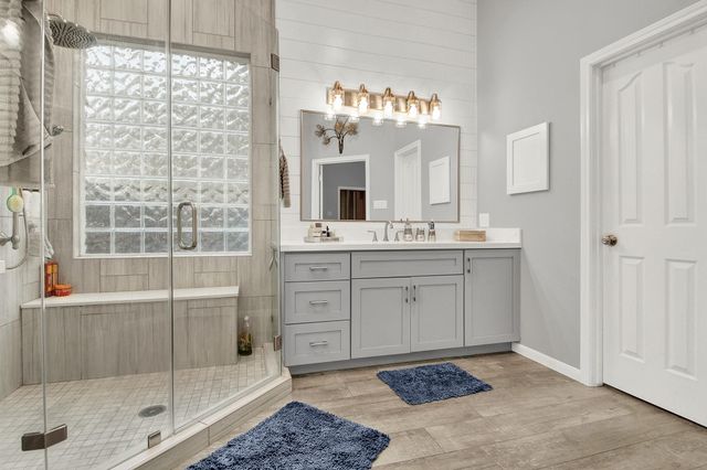 33402 Hillside Drive, Pinehurst, TX 77362