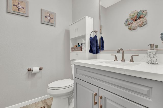 33402 Hillside Drive, Pinehurst, TX 77362