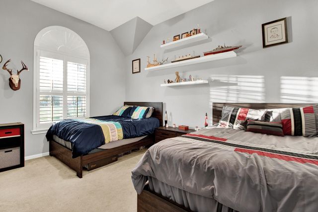 33402 Hillside Drive, Pinehurst, TX 77362