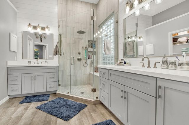 33402 Hillside Drive, Pinehurst, TX 77362