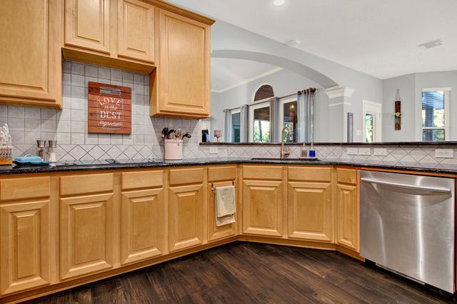 33402 Hillside Drive, Pinehurst, TX 77362