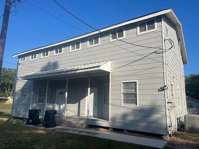 2101 Merlin Street, Bay City, TX 77414