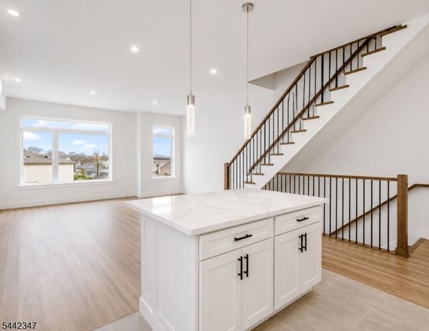 365 21St St, Irvington Twp., NJ 07111