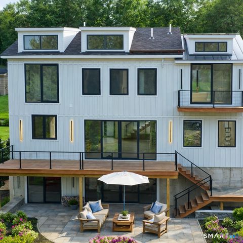 20 North Lake Shore Drive, Brookfield, CT 06804