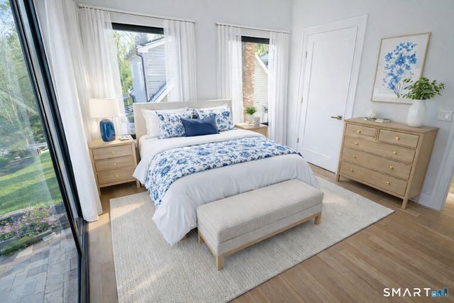 20 North Lake Shore Drive, Brookfield, CT 06804