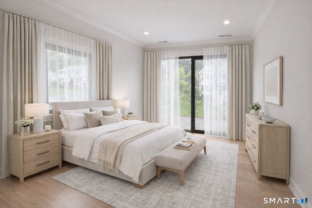 20 North Lake Shore Drive, Brookfield, CT 06804