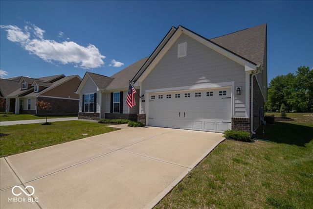 564 Lanai Lane, Greenwood, IN 46143