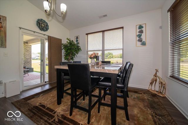 564 Lanai Lane, Greenwood, IN 46143