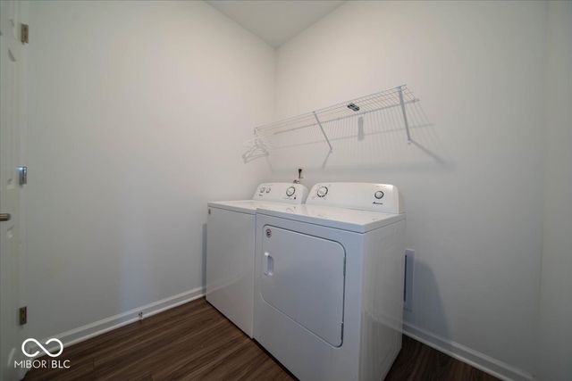 564 Lanai Lane, Greenwood, IN 46143