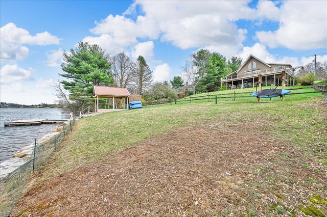 464 WYNONAH DR, Auburn, PA 17922