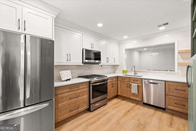 1359 N Crossing Drive NE, Atlanta, GA 30329