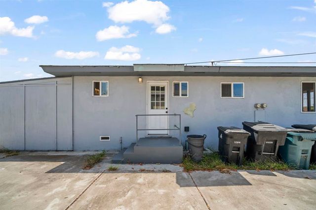 721 Del Mar Avenue, Chula Vista, CA 91910