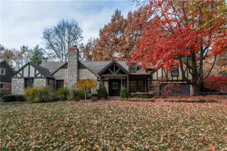8308 High Drive, Leawood, KS 66206