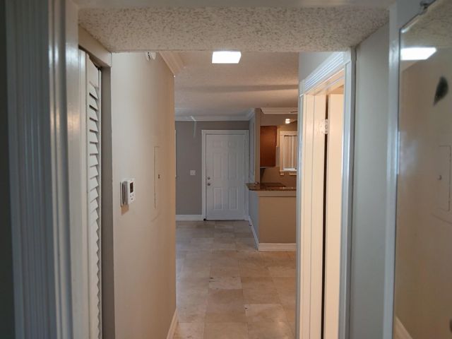 522 Trace Circle 205, Deerfield Beach, FL 33441