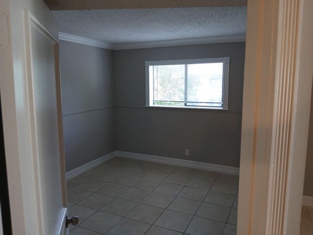 522 Trace Circle 205, Deerfield Beach, FL 33441