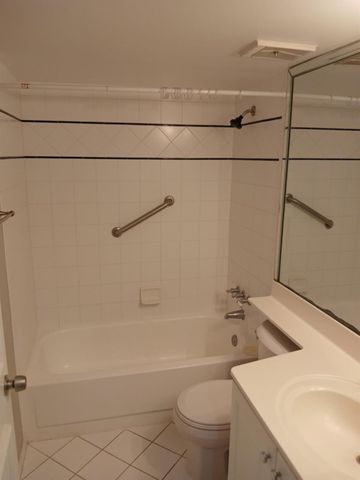 522 Trace Circle 205, Deerfield Beach, FL 33441
