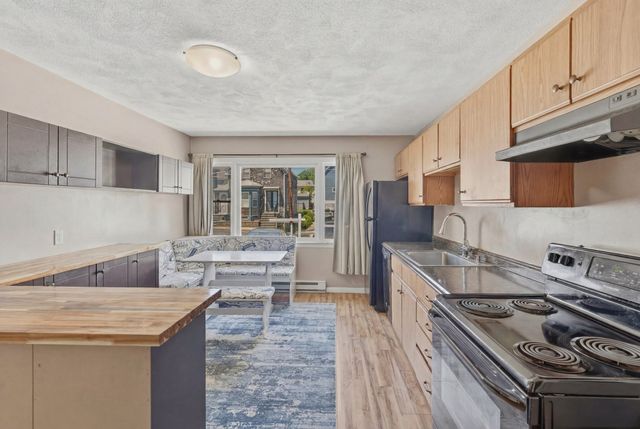 157 Maplewood Ave, Gloucester, MA 01930