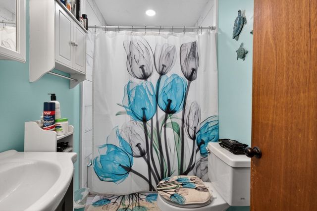 157 Maplewood Ave, Gloucester, MA 01930