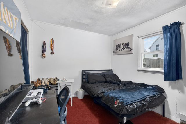 157 Maplewood Ave, Gloucester, MA 01930
