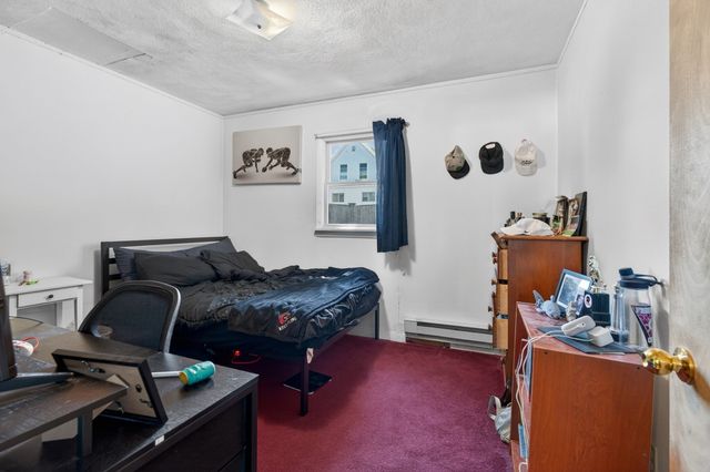 157 Maplewood Ave, Gloucester, MA 01930
