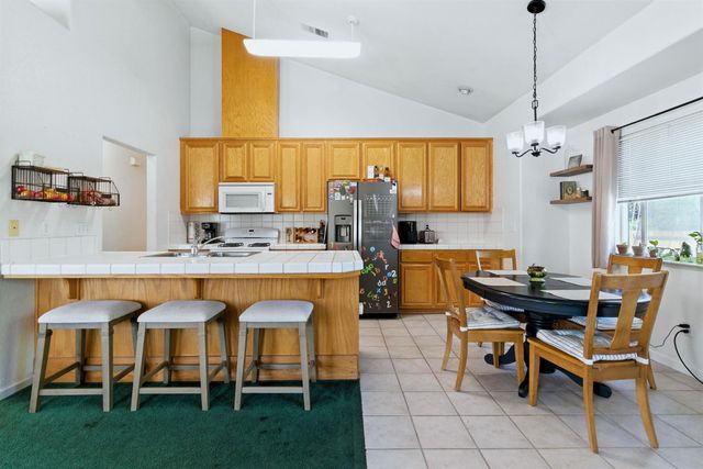 1052 Mockingbird Lane, Valley Springs, CA 95252