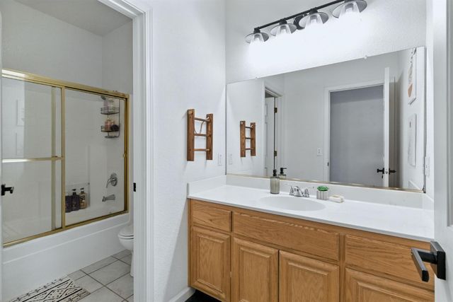 1052 Mockingbird Lane, Valley Springs, CA 95252