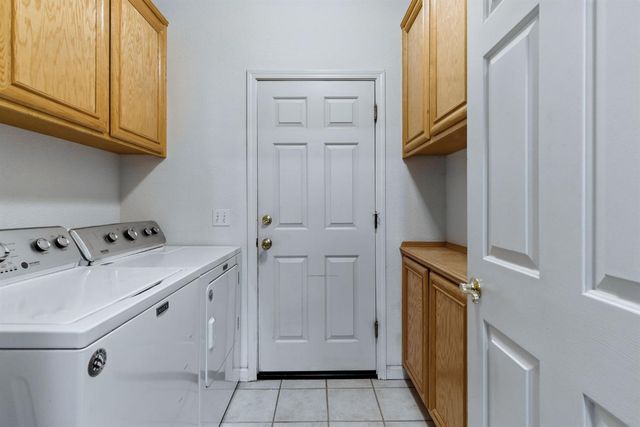 1052 Mockingbird Lane, Valley Springs, CA 95252