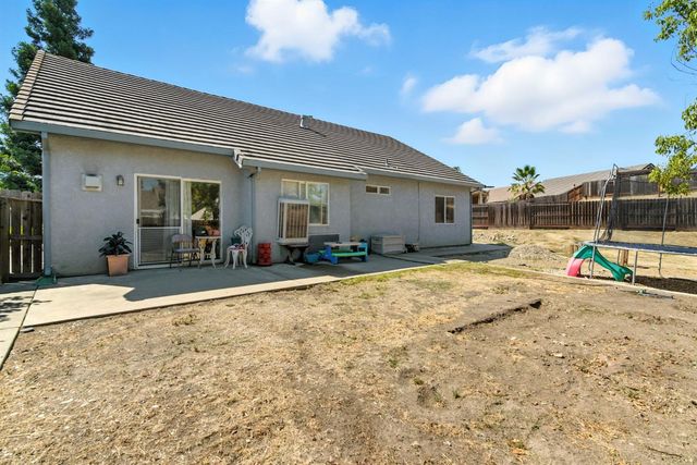 1052 Mockingbird Lane, Valley Springs, CA 95252