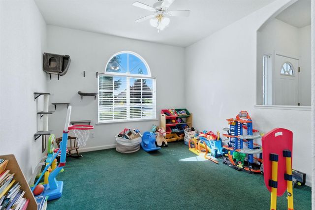 1052 Mockingbird Lane, Valley Springs, CA 95252