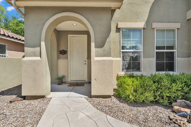 608 Bosque Verde Lane NW, Albuquerque, NM 87104