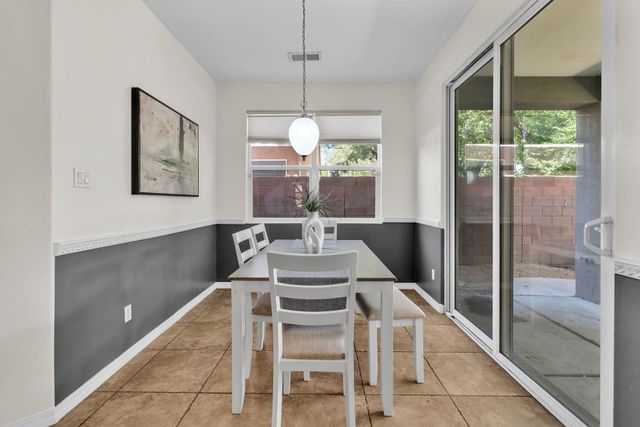 608 Bosque Verde Lane NW, Albuquerque, NM 87104