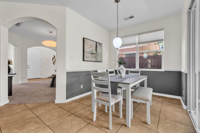 608 Bosque Verde Lane NW, Albuquerque, NM 87104