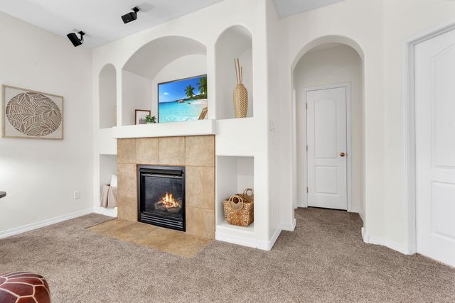 608 Bosque Verde Lane NW, Albuquerque, NM 87104