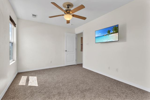 608 Bosque Verde Lane NW, Albuquerque, NM 87104