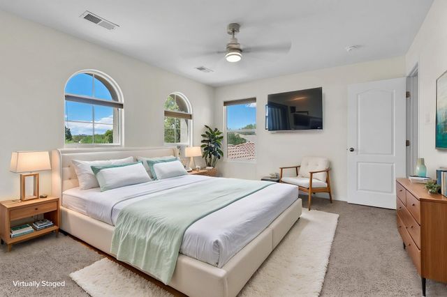 608 Bosque Verde Lane NW, Albuquerque, NM 87104