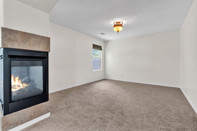 608 Bosque Verde Lane NW, Albuquerque, NM 87104