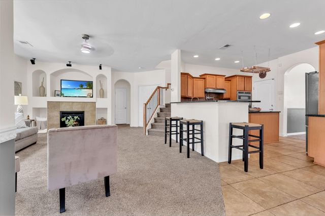 608 Bosque Verde Lane NW, Albuquerque, NM 87104