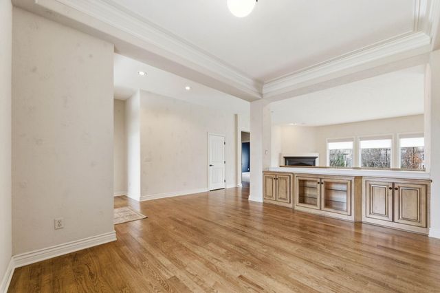 1817 N Cranbrook Cir, Wichita, KS 67206