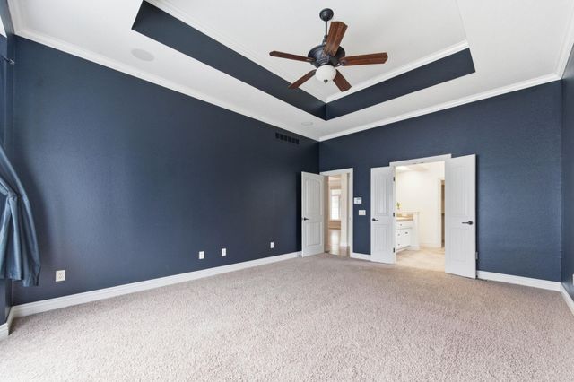 1817 N Cranbrook Cir, Wichita, KS 67206