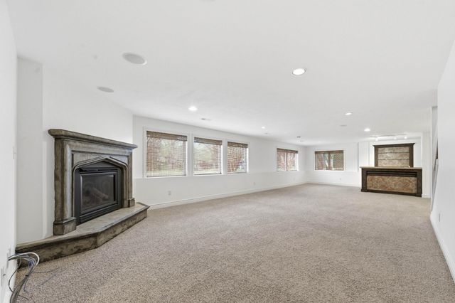 1817 N Cranbrook Cir, Wichita, KS 67206