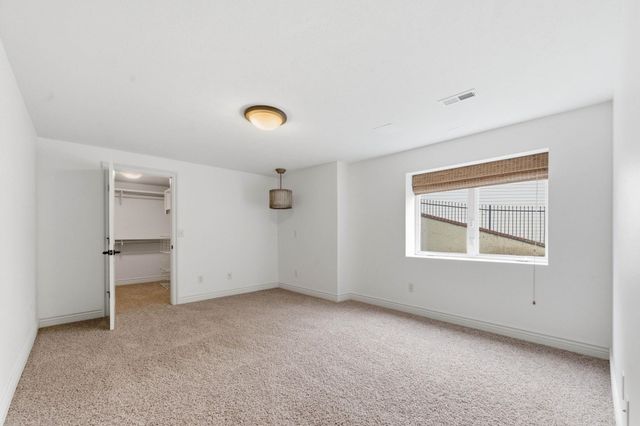 1817 N Cranbrook Cir, Wichita, KS 67206