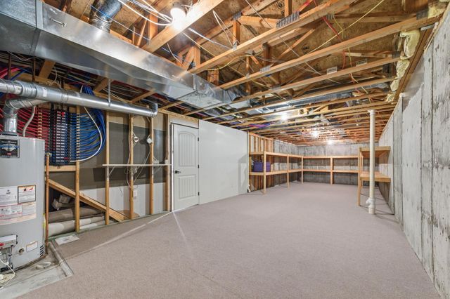 1817 N Cranbrook Cir, Wichita, KS 67206