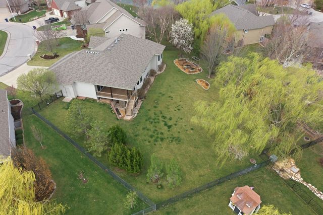 1817 N Cranbrook Cir, Wichita, KS 67206