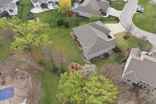 1817 N Cranbrook Cir, Wichita, KS 67206