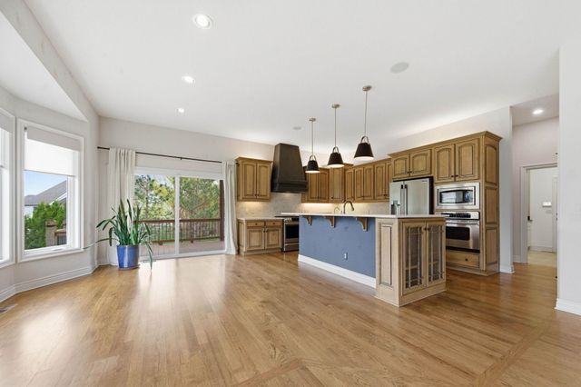 1817 N Cranbrook Cir, Wichita, KS 67206