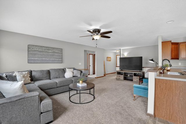 4134 Mockingbird Ln., Waterloo, IA 50701